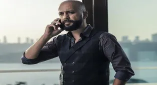Sarp Akkaya kimdir, kaç yaşında ve nereli?