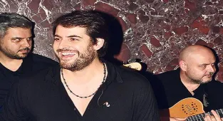 Tek kişilik düet