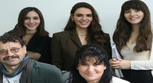 'Üç Kız Kardeş'in oyuncuları okuma provasında buluştu