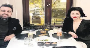 Baş başa yemek