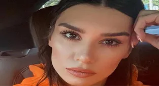 Burcu Kıratlı yıllar sonra tiyatroya dönüyor