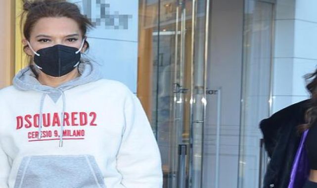 Demet Akalın ve Esra Balamir'in spor şıklığı