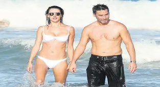 Denizden çıkamadı