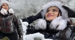 Fahriye Evcen'den kar pozları