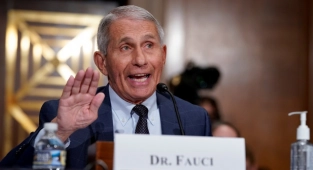 Fauci: Covid-19 Bu aydan Sonra Düşüşe Geçebiir