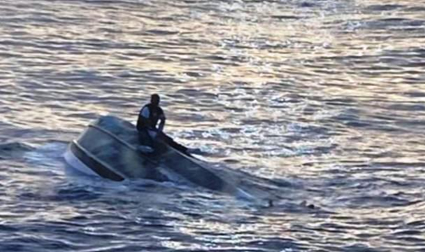 Florida'da Tekne Alabora Oldu: 39 Kişi Kayıp