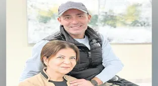 Gözlükleri attı!