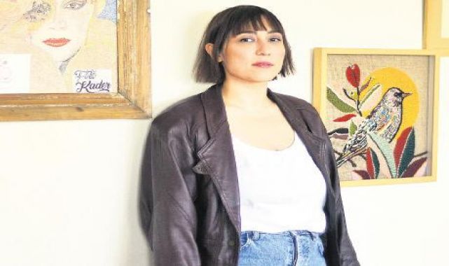 Hem albüm hem kitap çıkarıyor