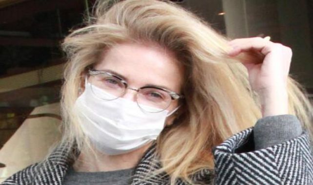 Makyajsız güzel Burcu Esmersoy