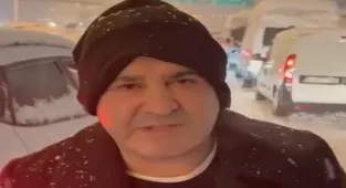 Şafak Sezer yolda kaldı! 'Allah rızası için sesimizi duyun'