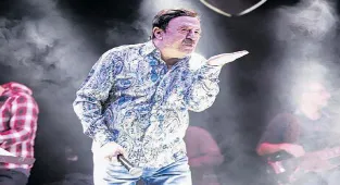 Yeni albümünü müjdeledi