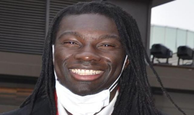 Bafetimbi Gomis ilgi odağı oldu