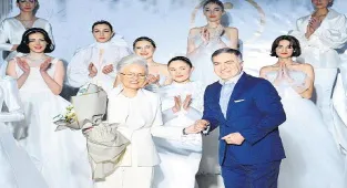 Beyaz defile