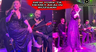 Demet Akalın'ın New York Konseri