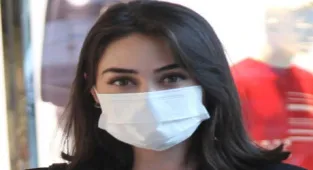 Esra Bilgiç'e sürpriz teklif