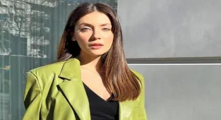 Fulya Zenginer'den karnı burnunda yeni kareler