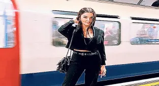 Hande Londra’da