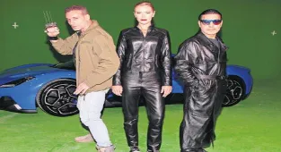 Hollywood yıldızlarıyla klip