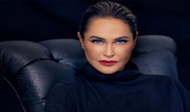Hülya Avşar sevgililer gününde eski eşi Kaya Çilingiroğlu'nu paylaştı!
