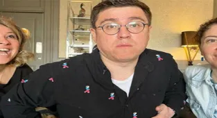 İbrahim Büyükak ile ablalarından 37 yıl sonra aynı poz!