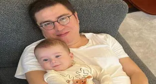 İbrahim Büyükak: Küçükken sarışın, mavi gözlüymüşüm