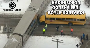 Illinois'te Okul Taşıtı Tren Rayında Arızalandı