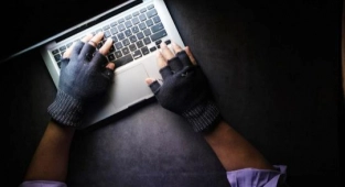 Kesinti Sebebi Amerikalı Hacker!