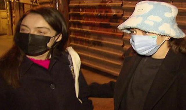 Merve Dizdar ve Ezgi Mola: Sevgililer Günü'nde baş başaydık