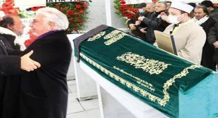 Ünlü yapımcı Fatih Aksoy'un acı günü!