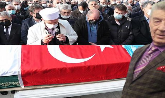Usta sanatçı Arif Şentürk son yolculuğuna uğurlandı