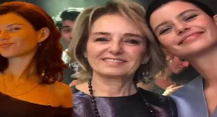 Beren Saat annesi Ayla Saat'in doğum gününü kutladı