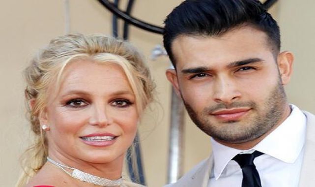 Britney Spears yeni ev turunda