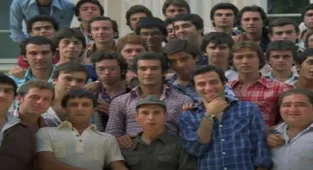 Hababam Sınıfı Uyanıyor oyuncuları ve kararkterler kim, kaç yılında çekildi? Hababam Sınıfı Uyanıyor konusu nedir, nerede çekildi?