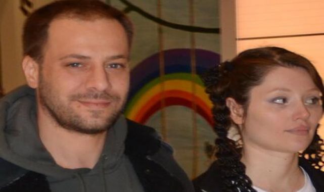 Kaan Taşaner ve Seray Duru el ele alışveriş turunda
