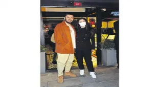 Kitap çıkarıyor