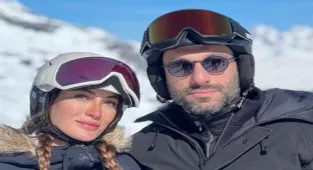 Merve Oflaz-Allan Hakko çiftinden mutluluk pozu