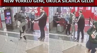 New York'ta Öğrenci Silahını Düşürünce...