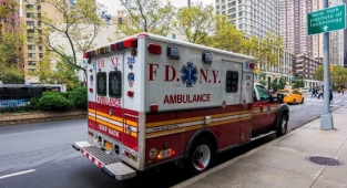 New York'ta Üst Geçitte İntihar