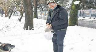 Sokaktaki canları unutmadı
