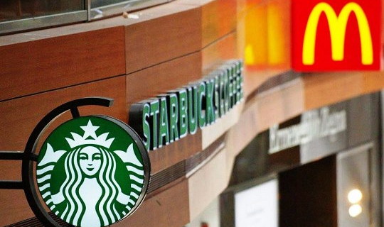 Starbucks ve McDonald's Rusya'da Kepenek Kapattı