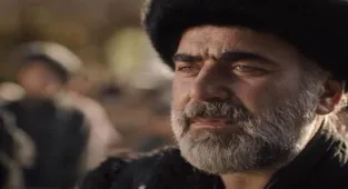 Tuğrul Bozan tarihte kimdir, nasıl öldü? Tuğrul Bozan'ı oynayan Yurdaer Okur kaç yaşında, nereli?