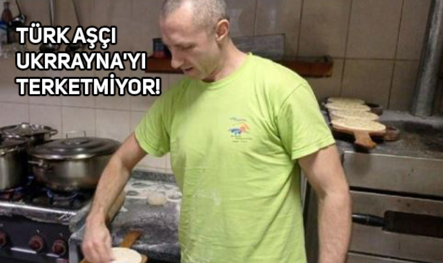 Türk Aşçı, Sığınaktakilere Yemek Yapıyor