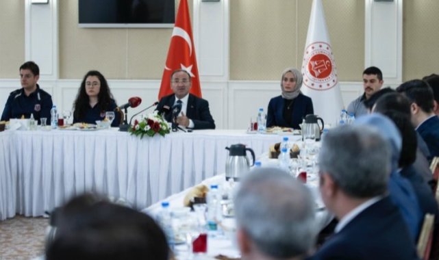 Bakan Bozdağ: Oyunları bozmaya ve hesap sormaya devam edeceğiz