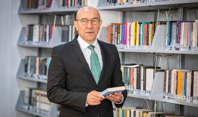 Başkan Soyer'den "Her Muhtarlığa Bir Kütüphane" kampanyası