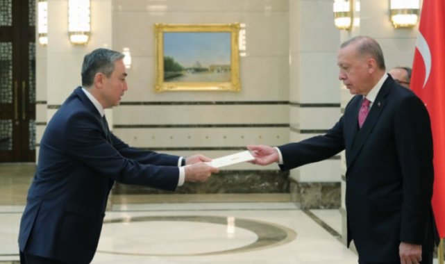 Büyükelçilerden Erdoğan'a güven mektubu