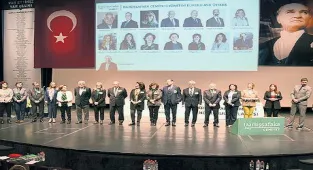 Darüşşafaka’da bayrak değişimi