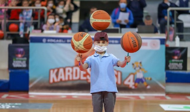 Genç sporcular 'Kardeş Pası'yla şampiyon oldu