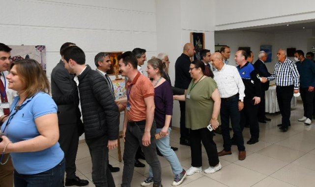 İzmir Karabağlar Belediyesi'nde bayramlaşma sevinci
