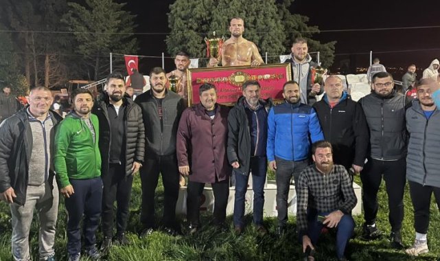 Kocaeli Büyükşehirli güreşçiler 2022'ye hızlı başladı