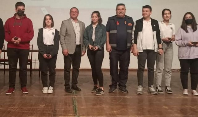 Manisa Somalı gençlere itfaiyenin önemini anlattılar